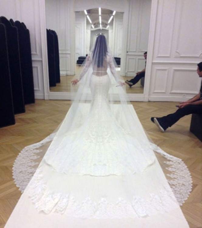 top 8 de los vestidos de novia más costosos de las celebridades (+